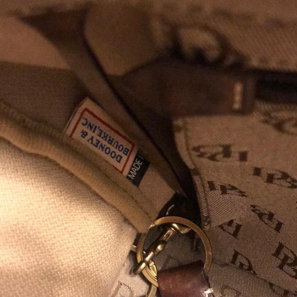 Authentic Dooney & Bourke Travel Bag - Picture 6 of 6